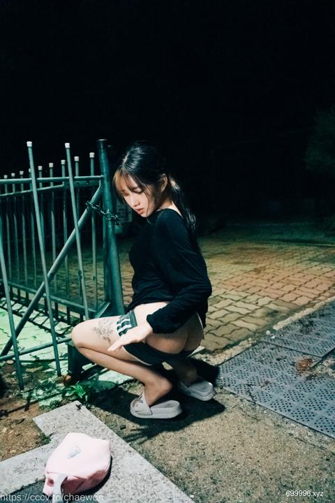  SonSon (손손) - Public Toilet - part 01